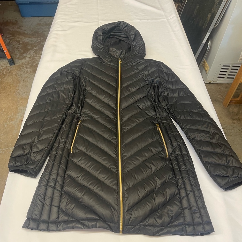 Michael Kors Women’s Black Hooded Quilted Puffer Coat Girls Size Small Gold Zip